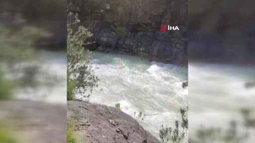 Eğlence Çayı’na girdikten sonra kaybolan genci arama çalışmaları devam ediyor
