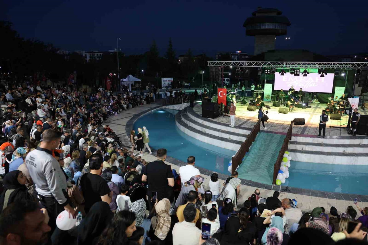ELAZIĞ'DA ÇEVRE HAFTASI KAPSAMINDA DÜZENLENEN "DÜNYA BİZE EMANET" ETKİNLİĞİNDE KONUŞAN VALİ NUMAN...