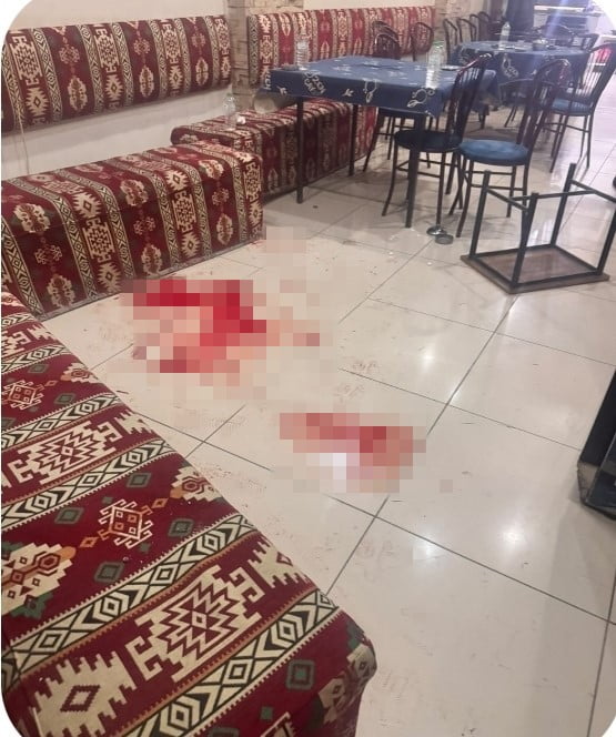 ELAZIĞ’DA BİR ÇAY OCAĞI İÇERİSİNDE BIÇAKLANARAK AĞIR YARALANAN ŞAHIS, HAYATINI...