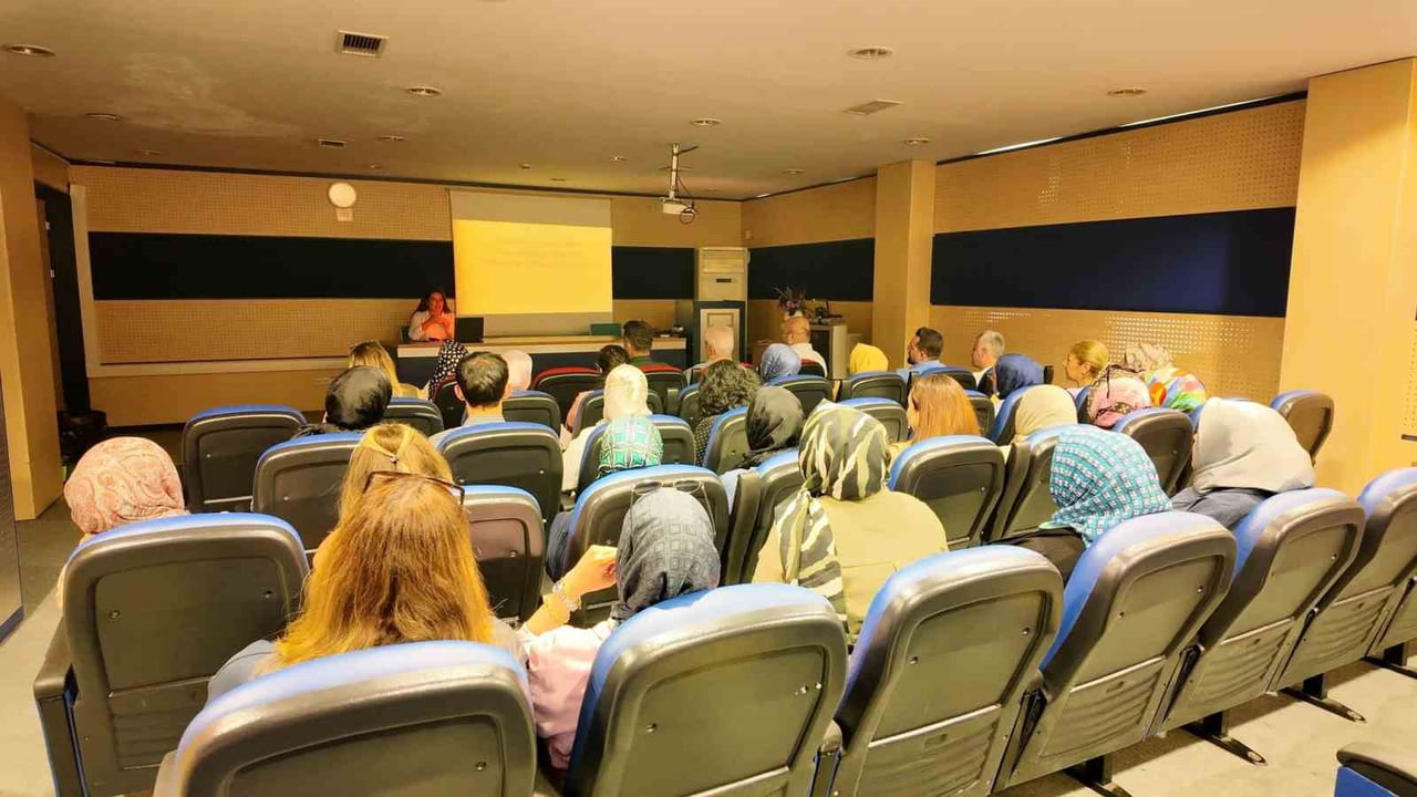 ELAZIĞ’DA ÇOCUKLARDA VE ERGENLERDE SINAV KAYGISINA EBEVEYN YAKLAŞIMI  PROGRAMI