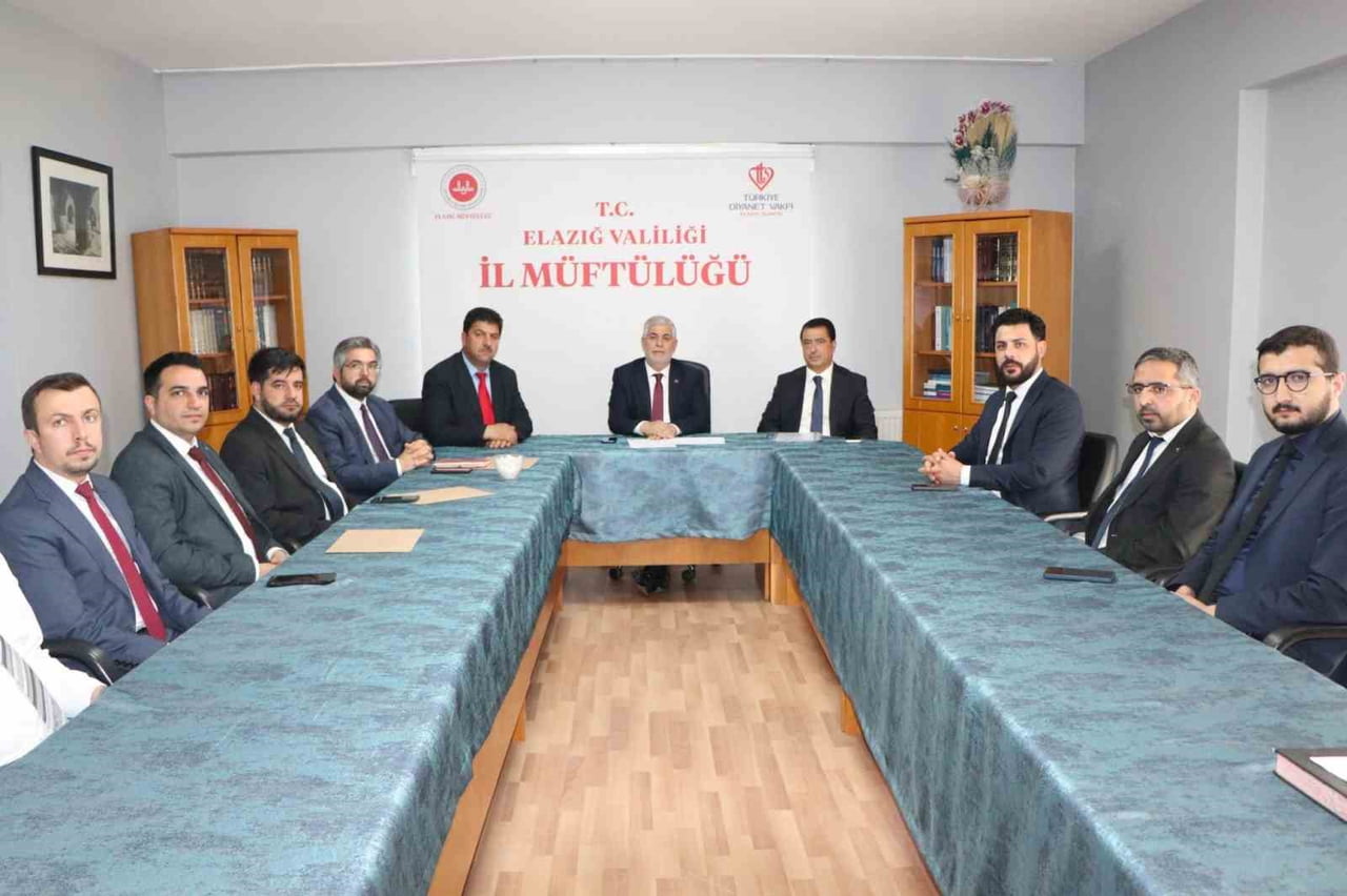 ELAZIĞ’DA DİN HİZMETLERİ DEĞERLENDİRİLDİ