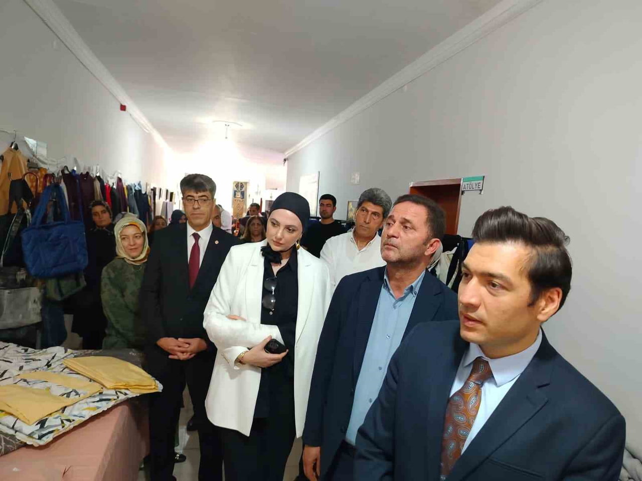 ELAZIĞ’DA HAYAT BOYU ÖĞRENME HAFTASI KAPSAMINDA AÇILAN SERGİDE KURSİYERLERİN YAPTIĞI ÜRÜNLER...
