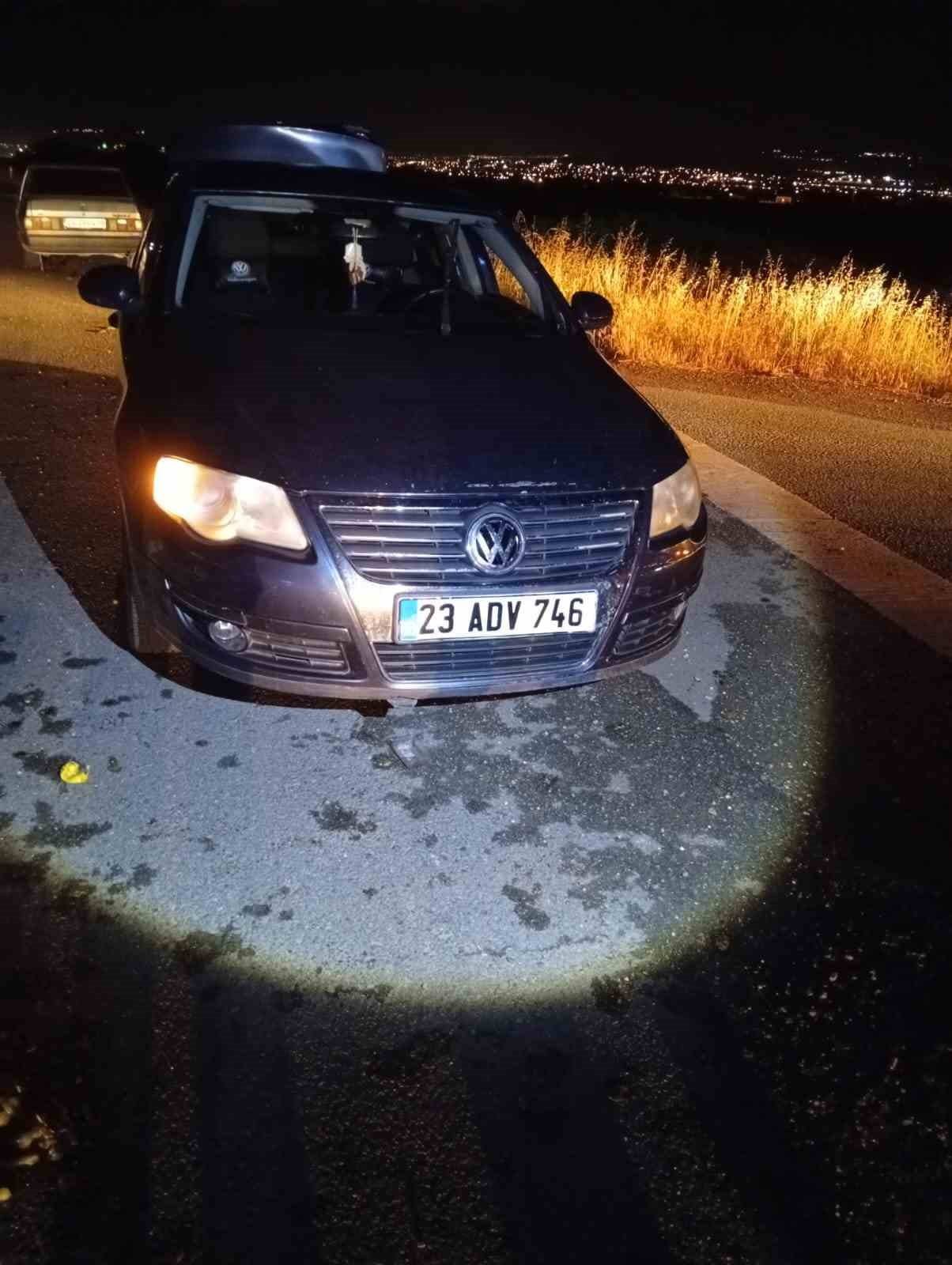 ELAZIĞ’DA İKİ OTOMOBİLİN ÇARPIŞMASI SONUCU MEYDANA GELEN TRAFİK KAZASINDA 3 KİŞİ...