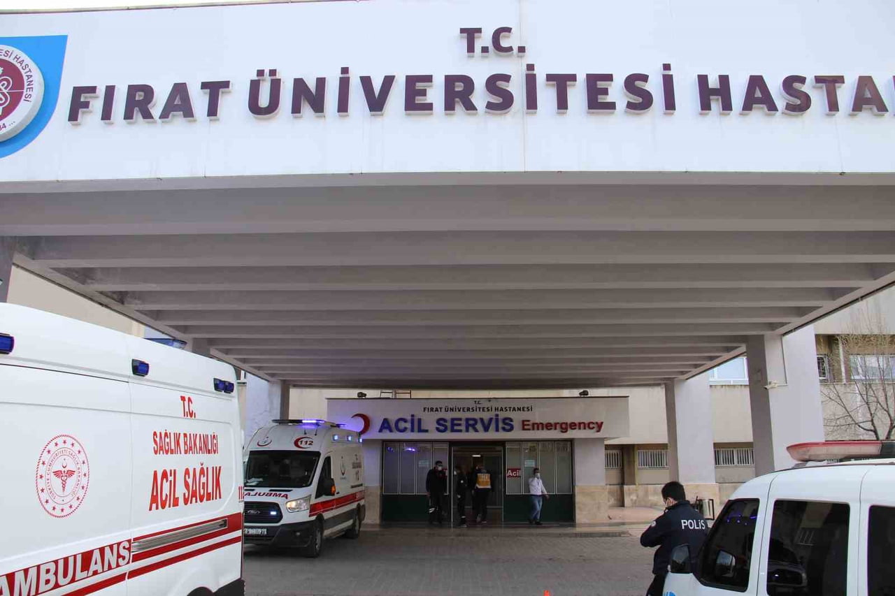 ELAZIĞ’DA OTOMOBİLİN ÇARPMASI SONUCU AĞIR YARALANAN MOTOSİKLET SÜRÜCÜSÜ HAYATINI...
