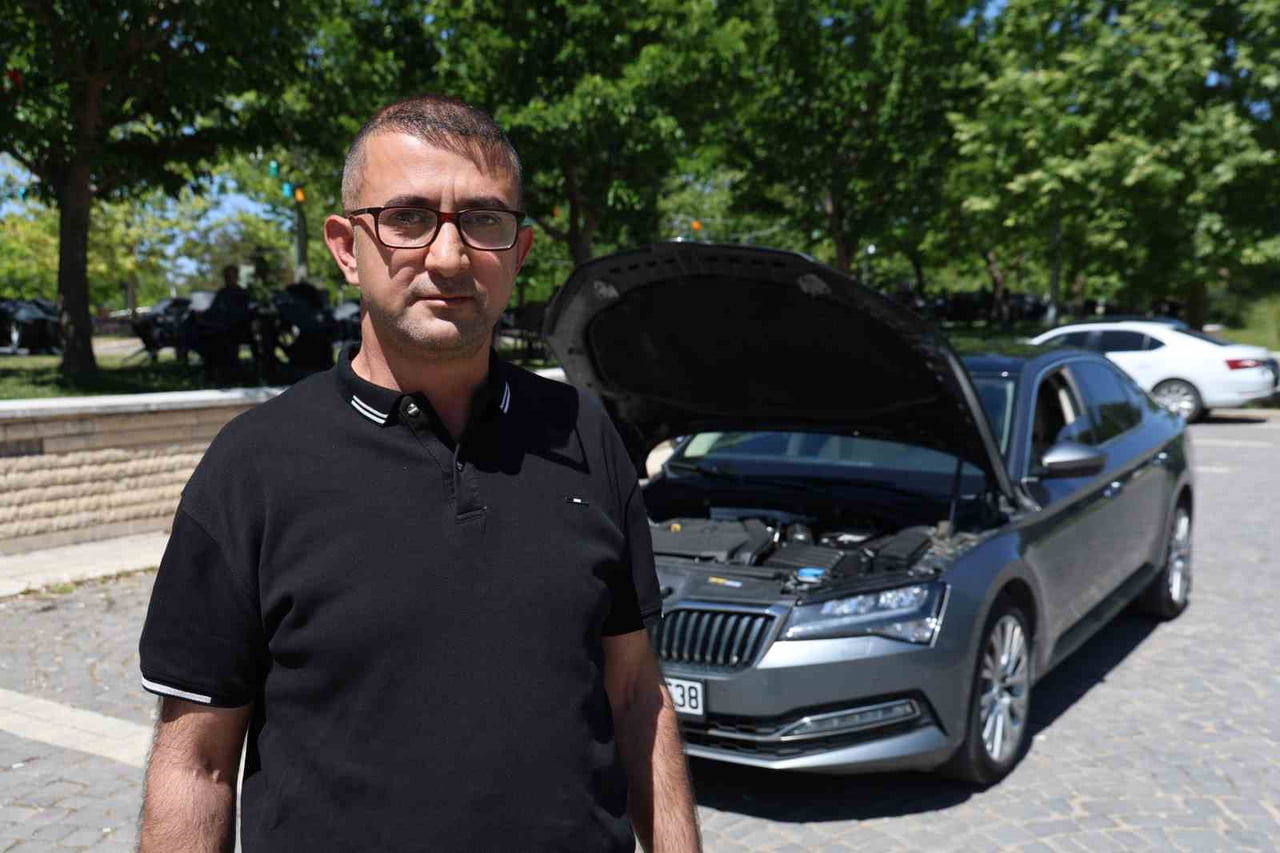 ELAZIĞ’DA YAŞAYAN TUNAY AKGÜL, İNTERNET SİTESİNDEN GÖRDÜĞÜ 25 BİN KİLOMETREDEKİ ARACI ALDIKTAN...