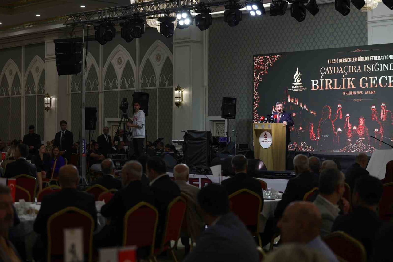 ELAZIĞ DERNEKLER BİRLİĞİ FEDERASYONU (ELBİRFED) TARAFINDAN ANKARA'DA BİR OTELDE "ÇAYDAÇIRA...