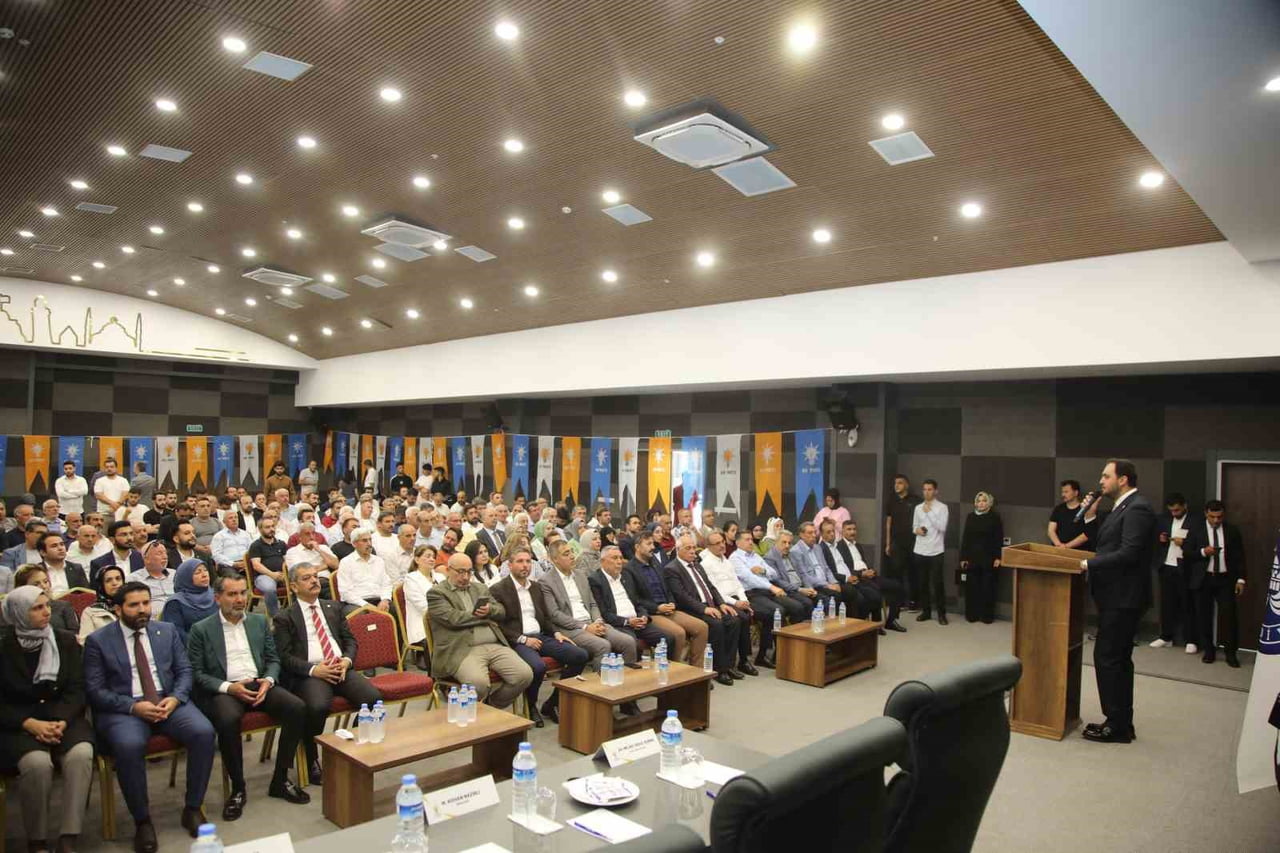 ELAZIĞ (İHA) - AK PARTİ ELAZIĞ TEŞKİLATI İL DANIŞMA MECLİSİ TOPLANTISI’NDA BİR ARAYA...