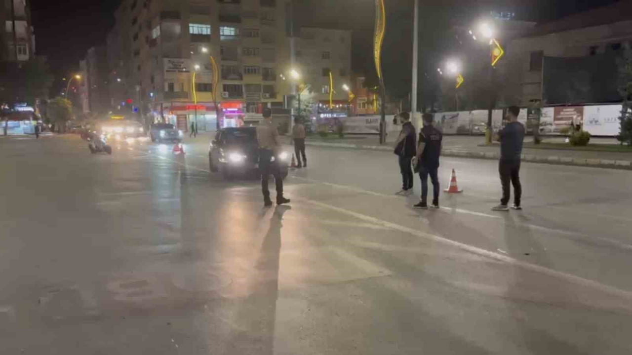 ELAZIĞ İL EMNİYET MÜDÜRLÜĞÜ, KENT GENELİNDE TRAFİK GÜVENLİĞİNİ SAĞLAMAK VE KURALLARA UYUMU...
