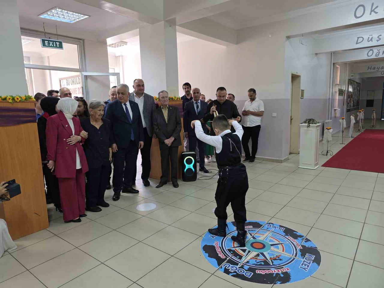 EMNİYET MÜDÜRÜ UFUK BAYSAN'IN ANNE VE BABASI ADINA YAPTIRILAN ÇOK AMAÇLI SALON HİZMETE...