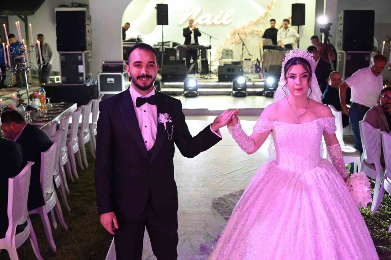 EMNİYET MÜDÜRÜNÜN MUTLU GÜNÜ