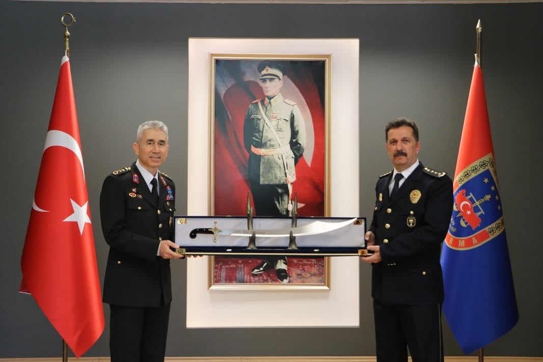 EMNİYET TEŞKİLATINDAN JANDARMA’YA ANLAMLI ZİYARET