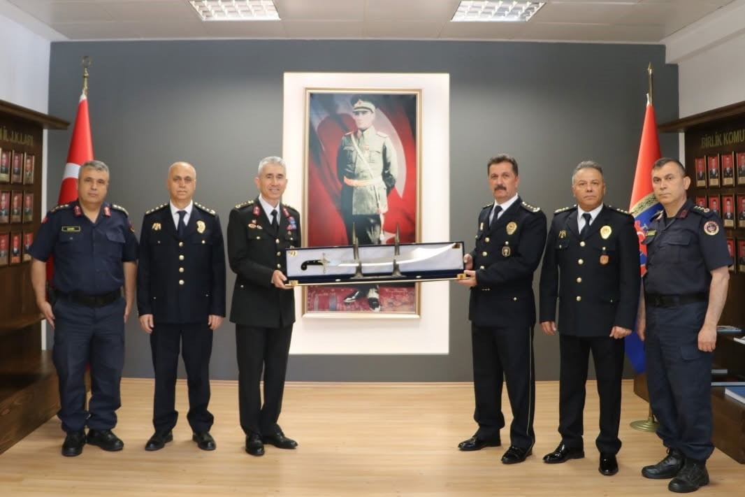 EMNİYET TEŞKİLATINDAN JANDARMA’YA ANLAMLI ZİYARET