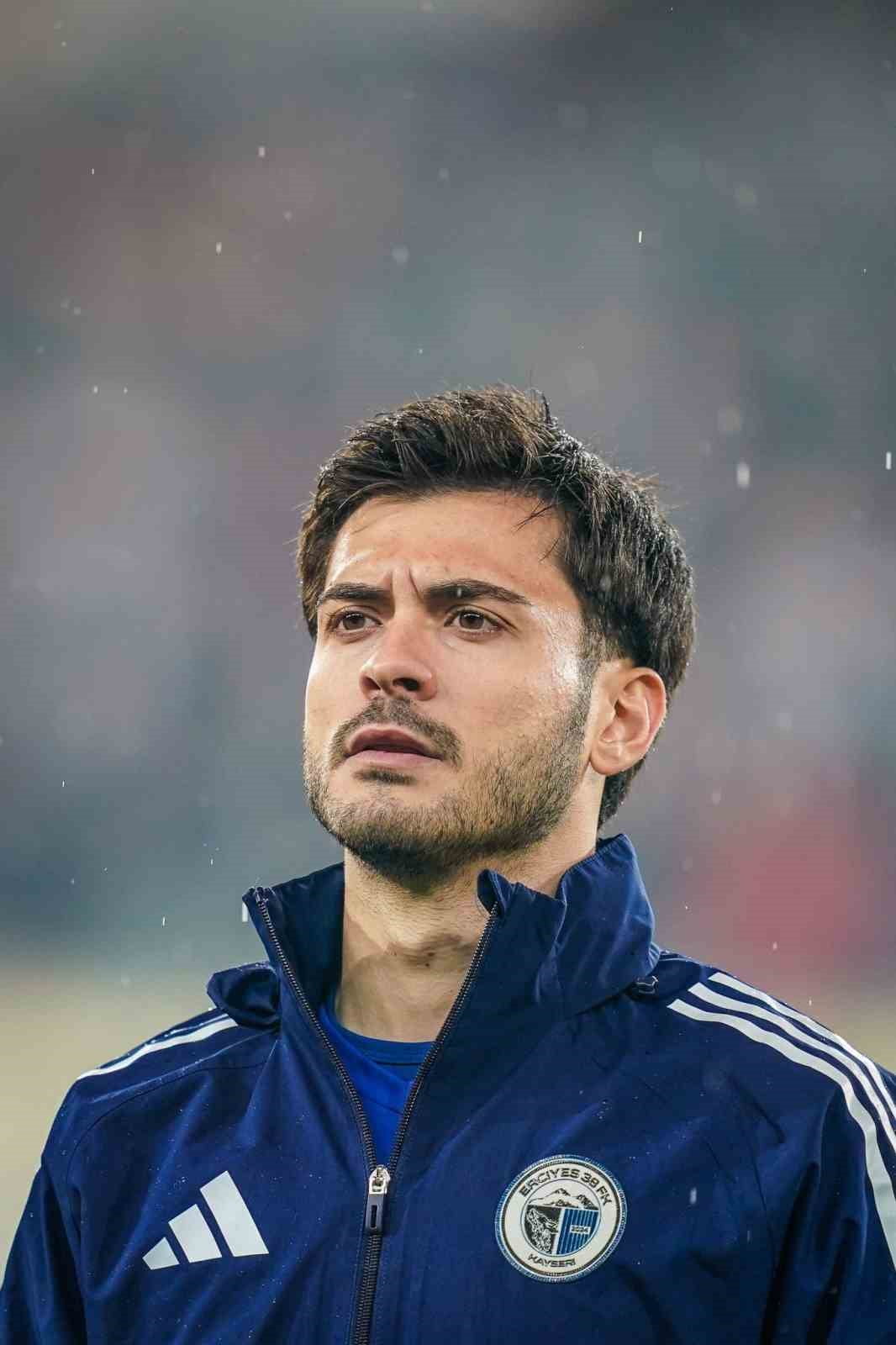 ERCİYES 38 FUTBOL SPOR KULÜBÜ YENİ SEZON ÖNCESİ İÇ TRANSFERDE 5 İSİM İLE YENİDEN...