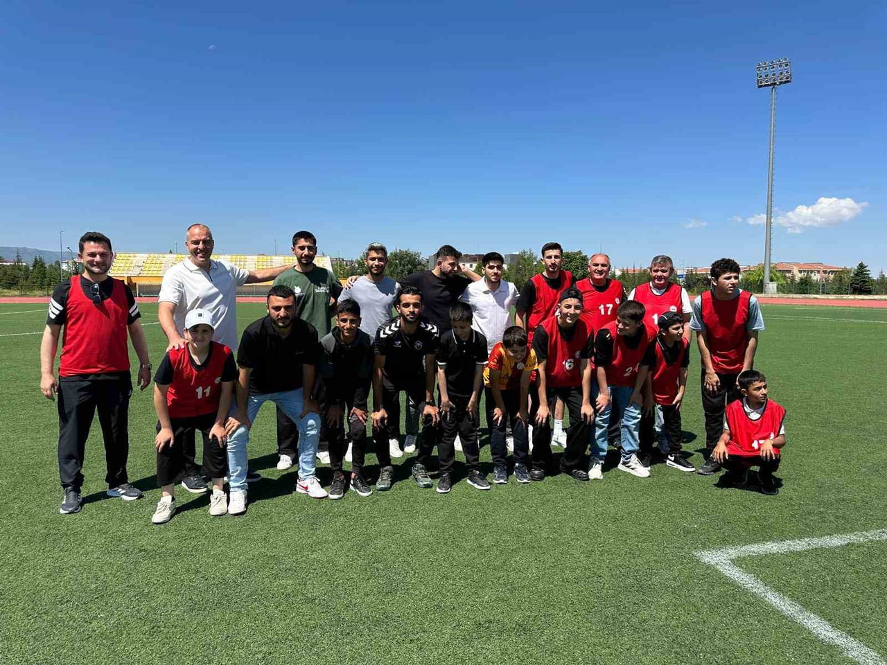 ERCİYES ÜNİVERSİTESİ SPOR BİLİMLERİ FAKÜLTESİ TARAFINDAN DÜZENLENEN 'SPOR DOSTU KAMPÜS SEVGİ ENGEL...