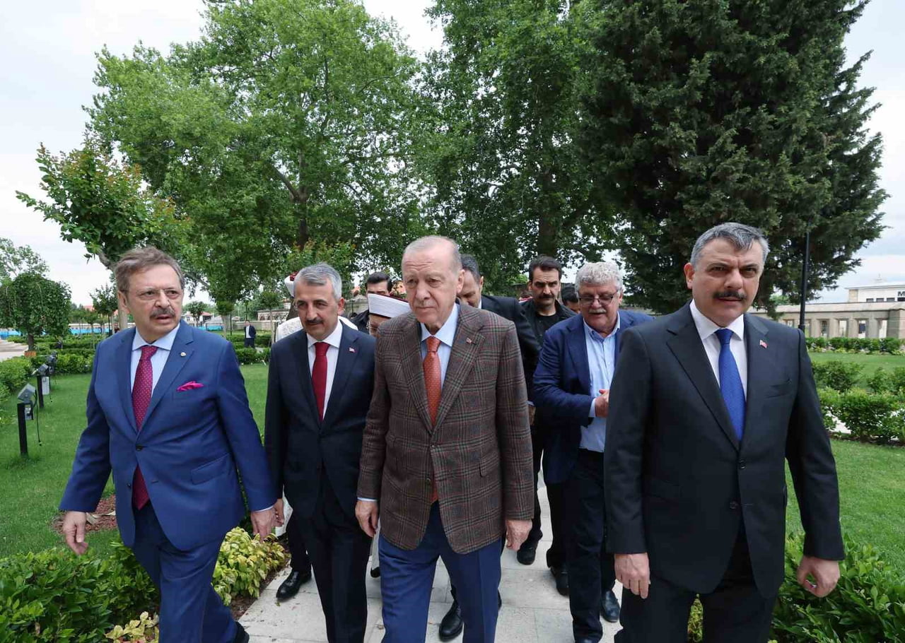 ERDOĞAN, SELİMİYE CAMİİ ŞERİFİ’NİN RESTORASYON SONRASI İBADETE AÇILIŞI İLE TOPLU AÇILIŞI VE...
