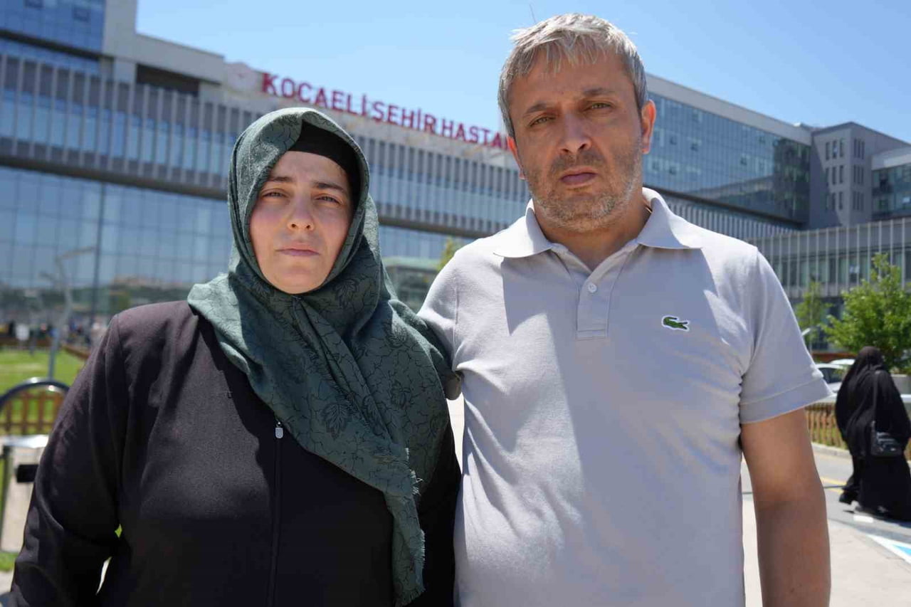 ERENCAN'IN ANNE VE BABASI.