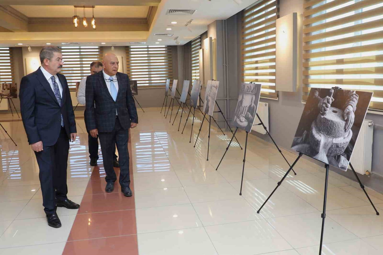 ERMENİSTAN SANAYİCİLER VE İŞADAMLARI BİRLİĞİ YÖNETİCİLERİ İLE ERMENİ İŞ ADAMLARINDAN OLUŞAN HEYET;...