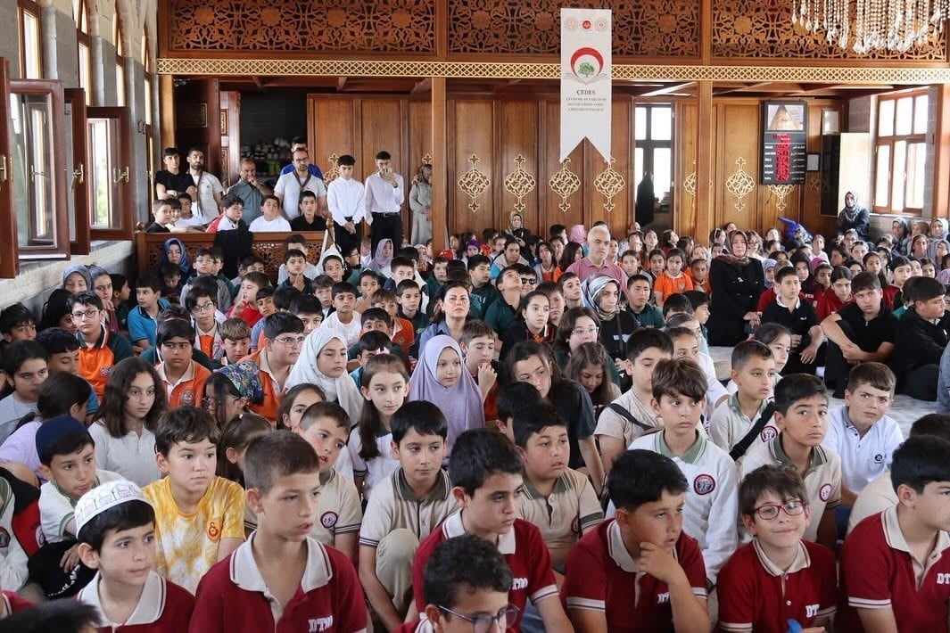 ERZİNCAN'DA, ÇEVREME DUYARLIYIM, DEĞERLERİME SAHİP ÇIKIYORUM (ÇEDES) PROJESİ KAPSAMINDA YÜRÜTÜLEN...
