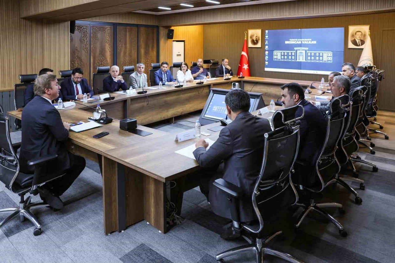 ERZİNCAN'DA SAHİPSİZ HAYVANLARIN KORUNMASI, REHABİLİTASYONU VE SAHİPLENDİRİLMESİNE YÖNELİK...