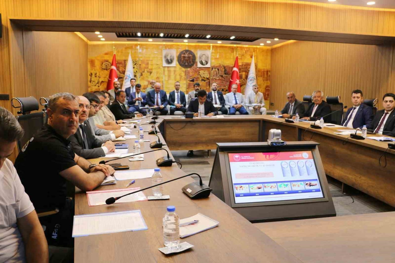 ERZİNCAN'DA SU KAYNAKLARININ ETKİN, VERİMLİ VE SÜRDÜRÜLEBİLİR YÖNETİMİNE YÖNELİK ÇALIŞMALARIN...