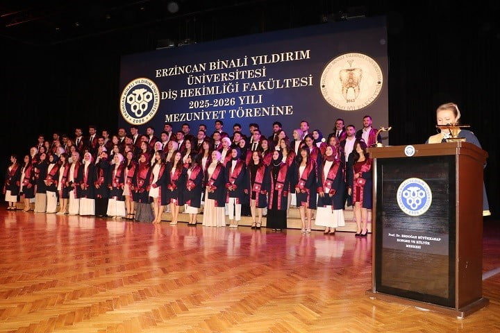 ERZİNCAN BİNALİ YILDIRIM ÜNİVERSİTESİ DİŞ HEKİMLİĞİ FAKÜLTESİ'NDEN MEZUN OLAN 82 ÖĞRENCİ...