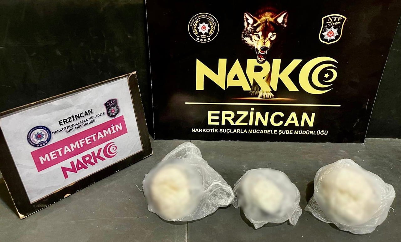 ERZİNCAN’DA 565 GRAM METAMFETAMİN ELE GEÇİRİLDİ: 2 ŞÜPHELİ TUTUKLANDI