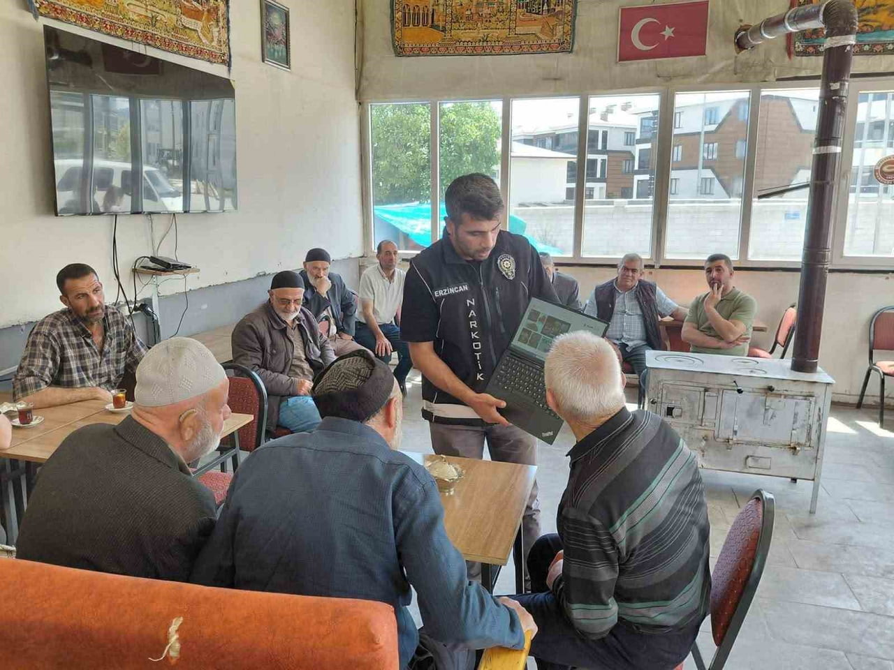 ERZİNCAN’DA BİN 535 KİŞİYE UYUŞTURUCUYLA MÜCADELE EĞİTİMİ VERİLDİ