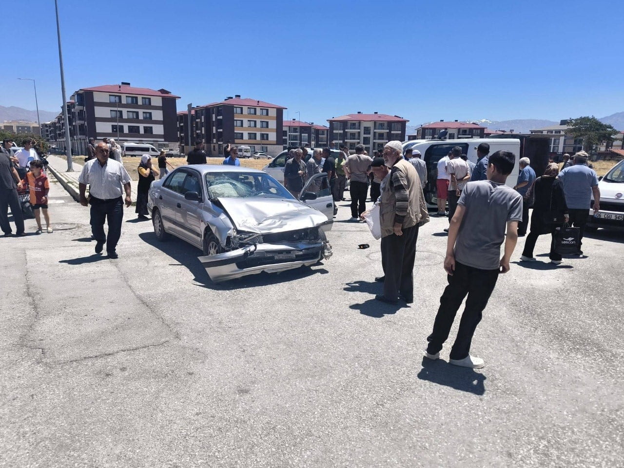 ERZİNCAN’DA MADDİ HASARLI TRAFİK KAZASI