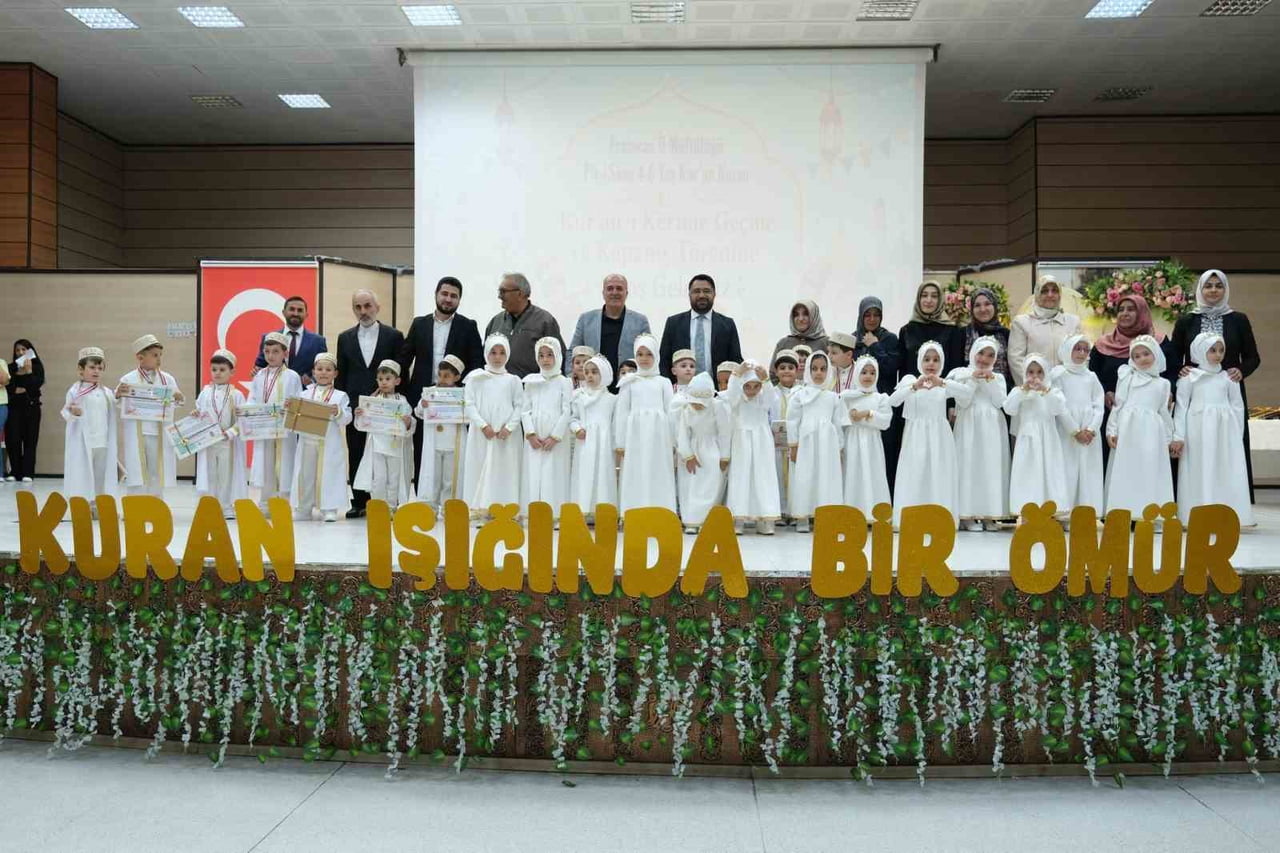 ERZİNCAN İL MÜFTÜLÜĞÜNE BAĞLI PÎR-İ SÂMÎ 4-6 YAŞ KUR’AN KURSU TARAFINDAN DÜZENLENEN "KUR’AN-I...