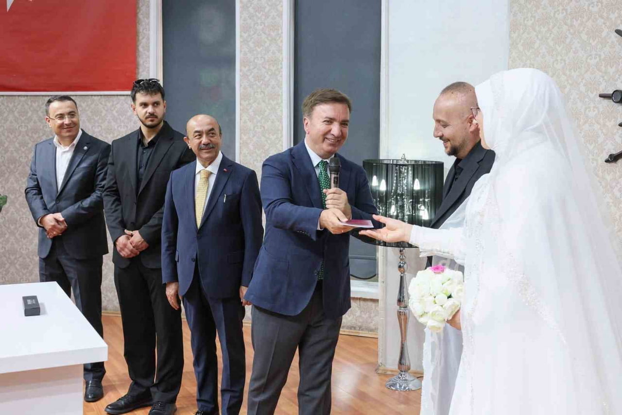 ERZİNCAN VALİSİ HAMZA AYDOĞDU, MEMUR-SEN ERZİNCAN İL BAŞKANI NEBİ GÜL'ÜN OĞLU MUHAMMED YASİR GÜL...