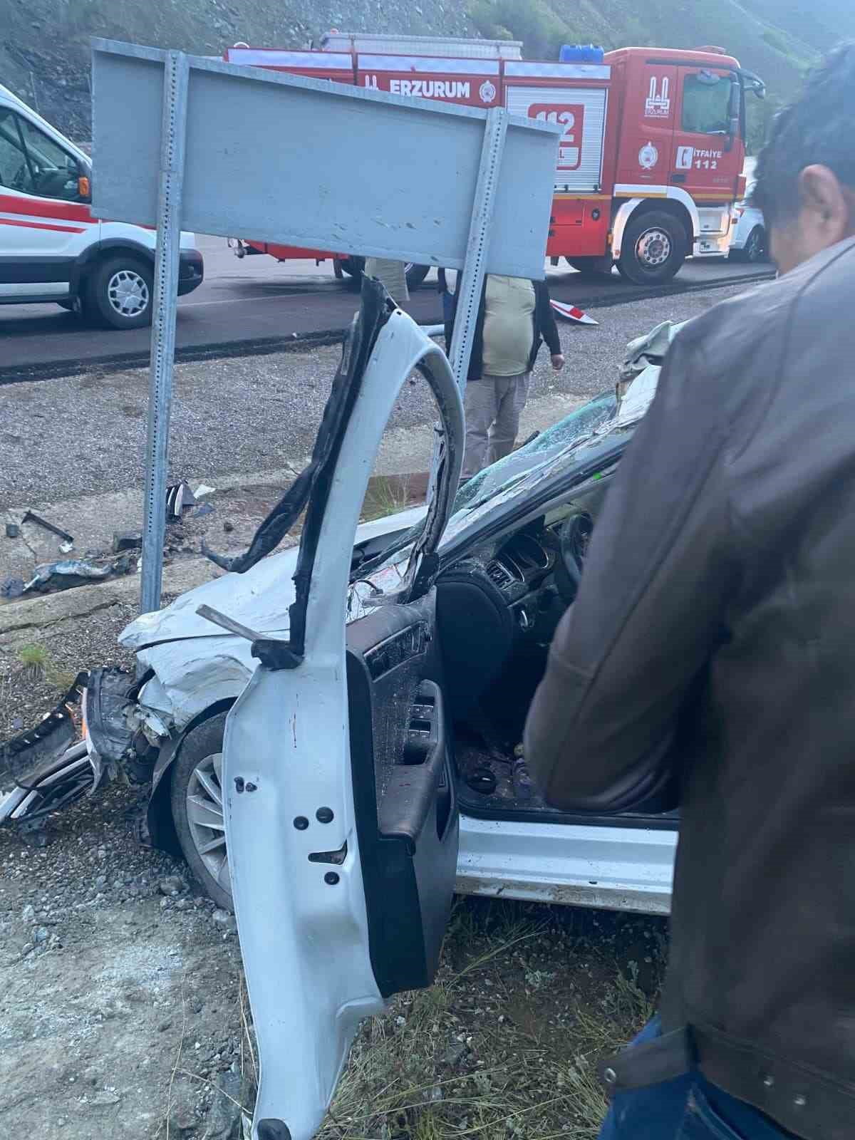 ERZURUM'UN AŞKALE İLÇESİNDE MEYDANA GELEN TRAFİK KAZASINDA 4 KİŞİ YARALANDI. YARALILARDAN...