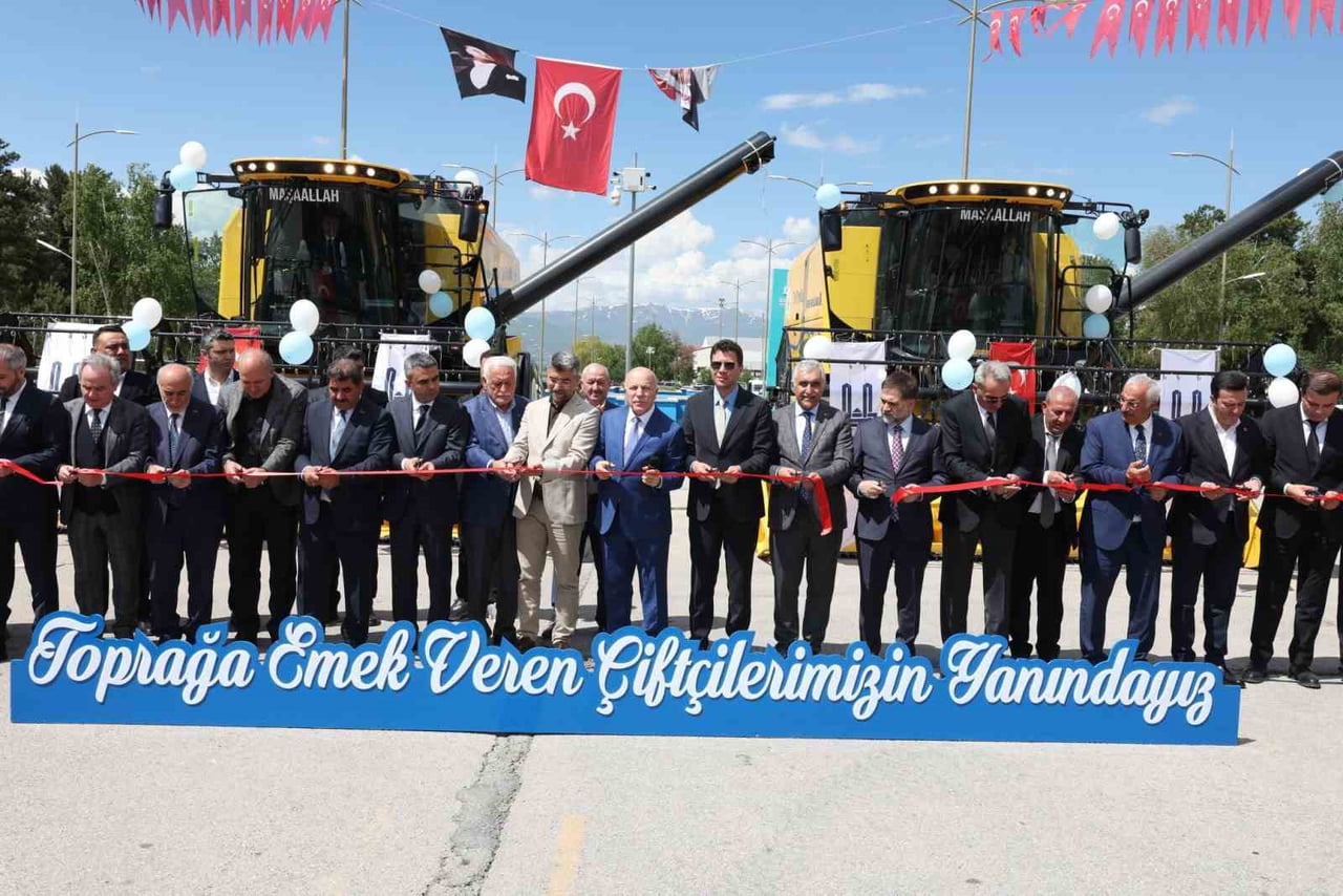 ERZURUM BÜYÜKŞEHİR BELEDİYESİ, TARIM MAKİNALARI PARKINA İKİ ADET BİÇERDÖVER VE DÖRT ADET SAMAN...