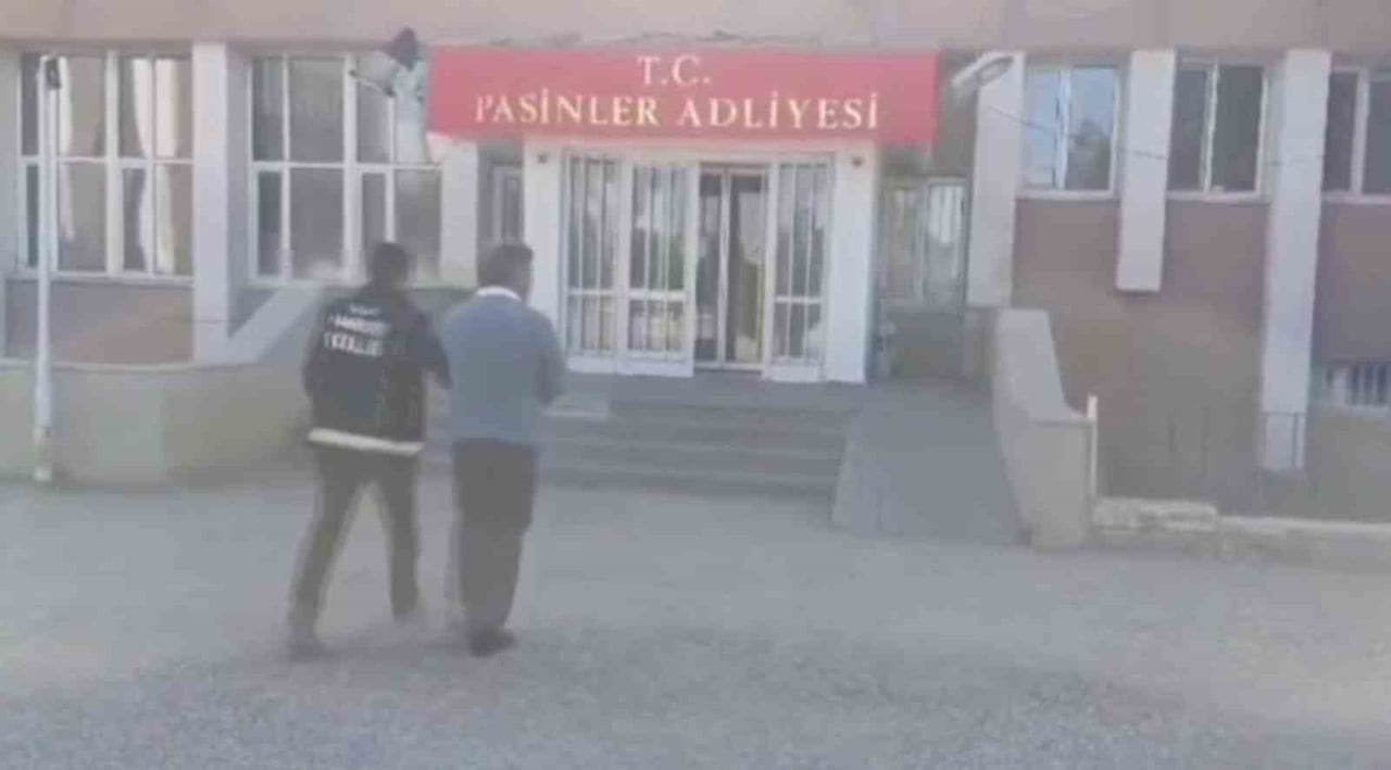 ERZURUM’DA NARKOTİK POLİSİNİN DÜZENLEDİĞİ BAŞARILI OPERASYONDA, PİYASAYA SÜRÜLMEYE HAZIR 27 KİLO...