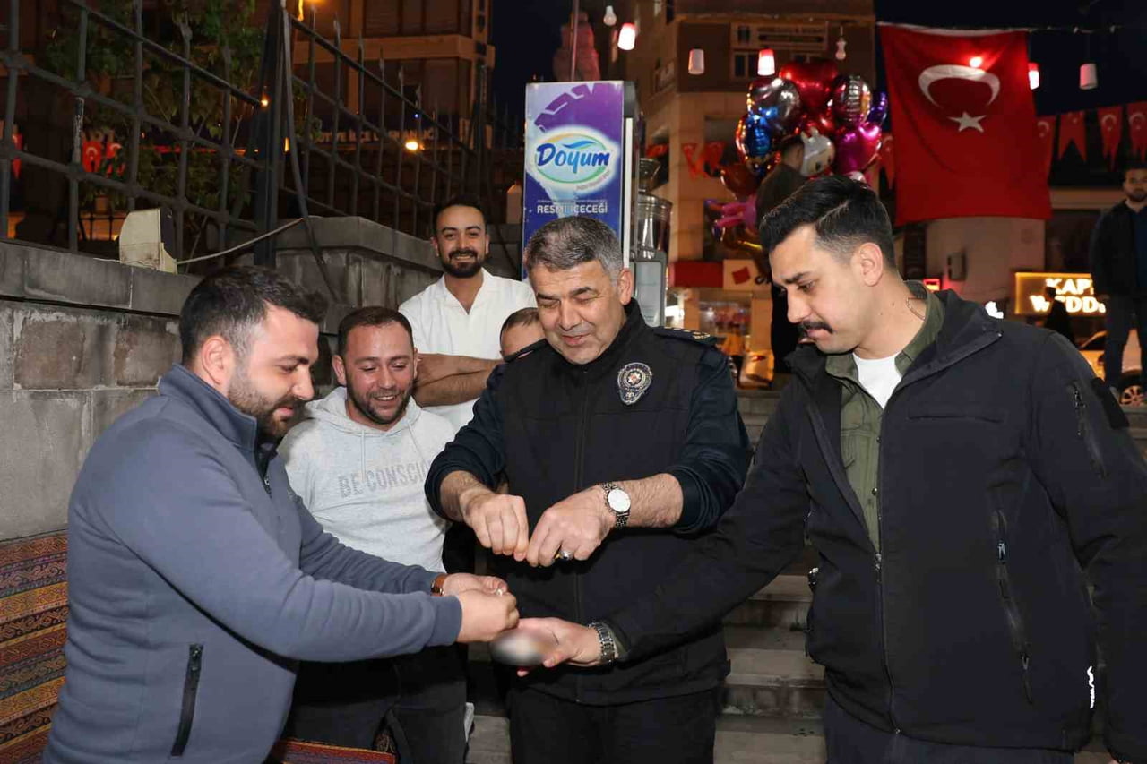 ERZURUM İL EMNİYET MÜDÜRLÜĞÜ TARAFINDAN TÜTÜN BAĞIMLILIĞI İLE MÜCADELE KAPSAMINDA YÜRÜTÜLEN...