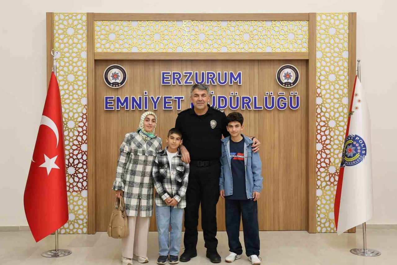 ERZURUM İL EMNİYET MÜDÜRÜ ONUR KARABURUN, "ÇOCUKLAR BİZİM GELECEĞİMİZ, BİZ BİZE YETERİZ" PROJESİ...