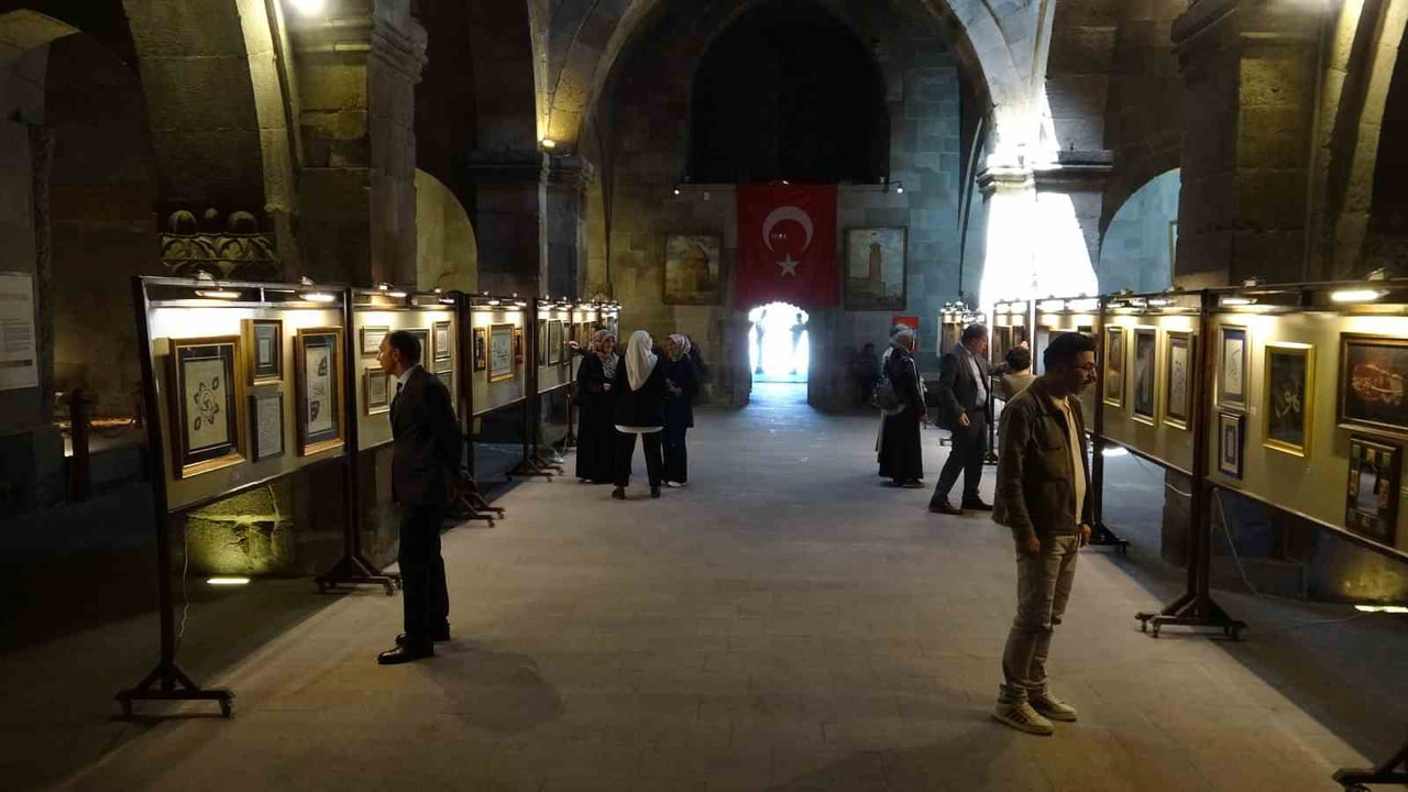 ERZURUM İL KÜLTÜR VE TURİZM MÜDÜRLÜĞÜ TARAFINDAN DÜZENLENEN GELENEKSEL TÜRK SANATLARI SERGİSİ...