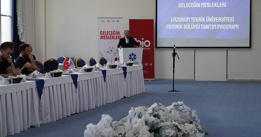 ERZURUM TEKNİK ÜNİVERSİTESİ (ETÜ) FEN FAKÜLTESİ BÜNYESİNDE AÇILAN FOTONİK BÖLÜMÜNÜN TANITIM...