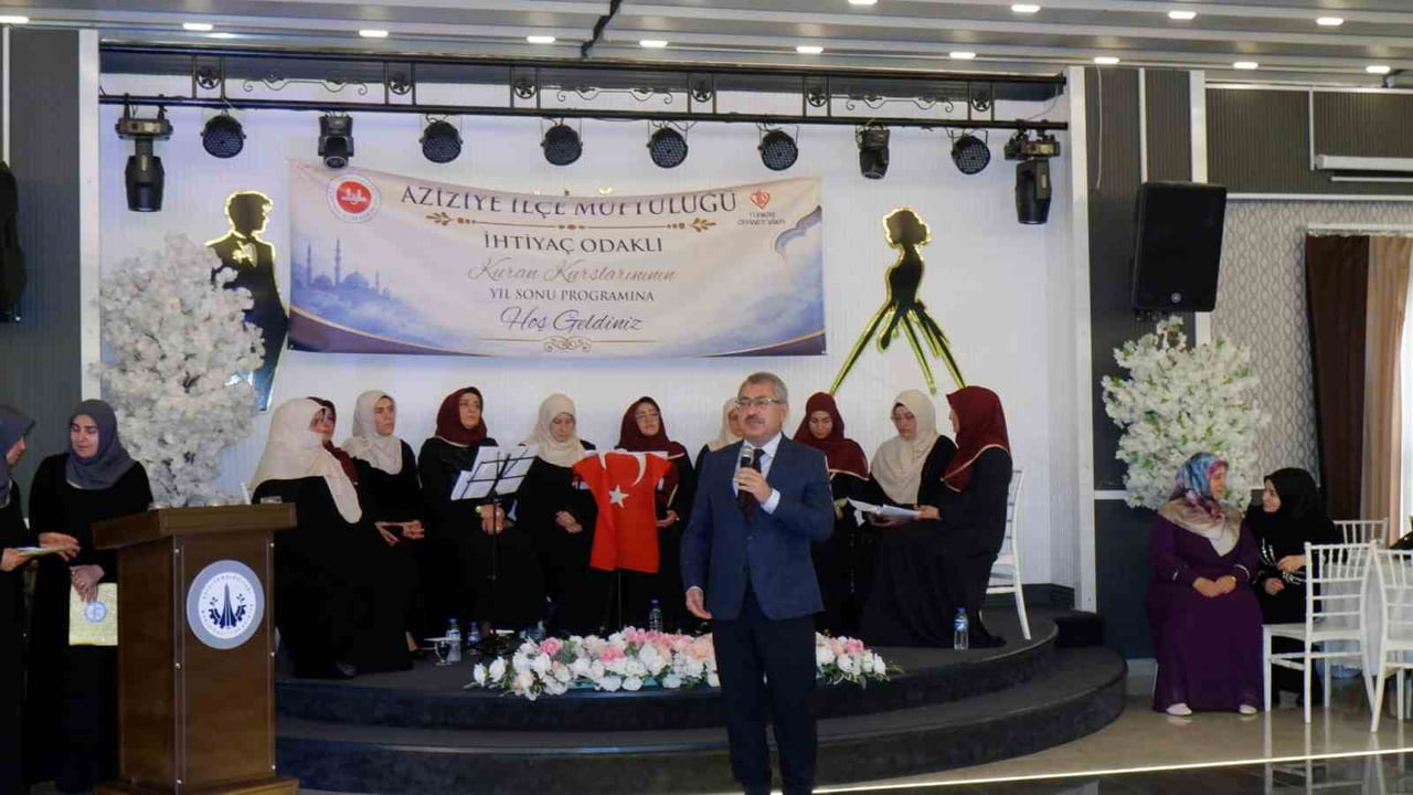 ERZURUM’UN AZİZİYE İLÇESİNDE İHTİYAÇ ODAKLI KUR’AN KURSLARI YIL SONU PROGRAMINDA HEYECAN DOLU...