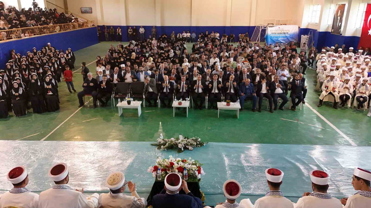 ERZURUM’UN ÇAT İLÇESİNDE DİYANET İŞLERİ BAŞKANLIĞI ÇAT İLÇE MÜFTLÜĞÜ TARAFINDAN  DÜZENLENEN KUR’AN...