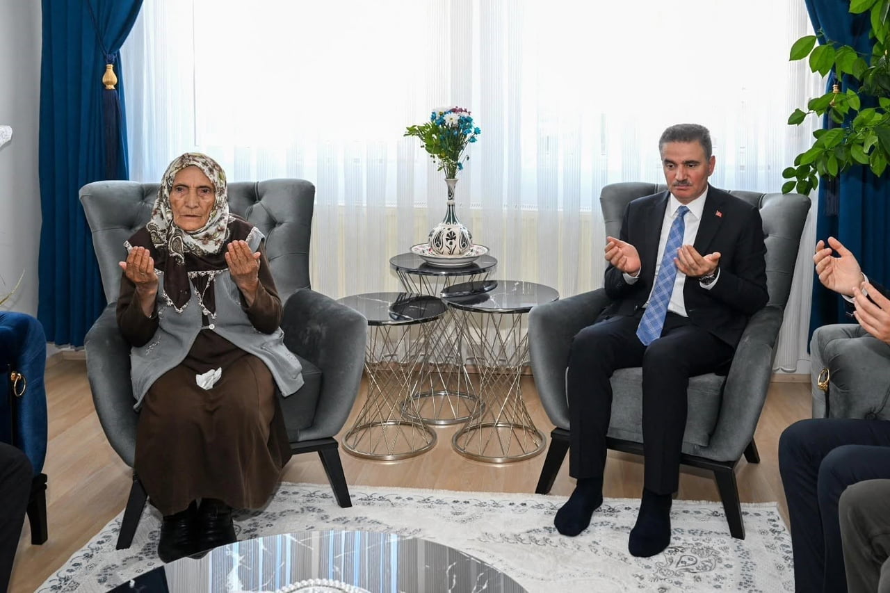ERZURUM VALİSİ AYDIN BARUŞ, AŞKALE İLÇESİNDE ŞEHİT PİYADE ER SEMİH GÜVEN’İN AİLESİNİ VE KIBRIS...