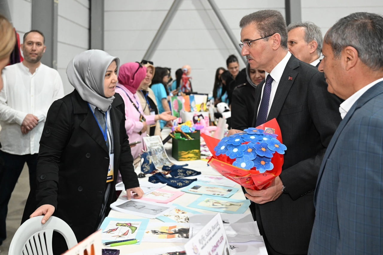 ERZURUM VALİSİ AYDIN BARUŞ’UN KATILIMIYLA RECEP TAYYİP ERDOĞAN KONGRE VE FUAR MERKEZİ’NDE...