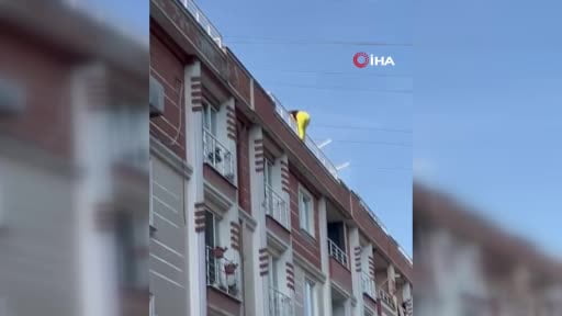 Esenyurt'ta çocuklarını göremediğini söyleyen kadın aşağı böyle atladı