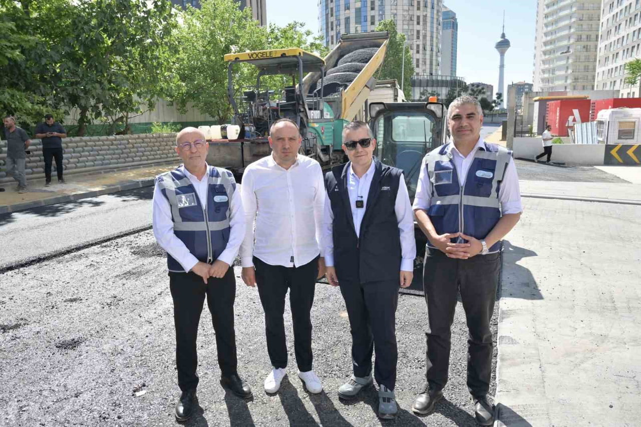 ESENYURT BELEDİYE BAŞKAN VEKİLİ CAN AKSOY, GÖKEVLER MAHALLESİ’NDE DEVAM EDEN ASFALT KAPLAMA...