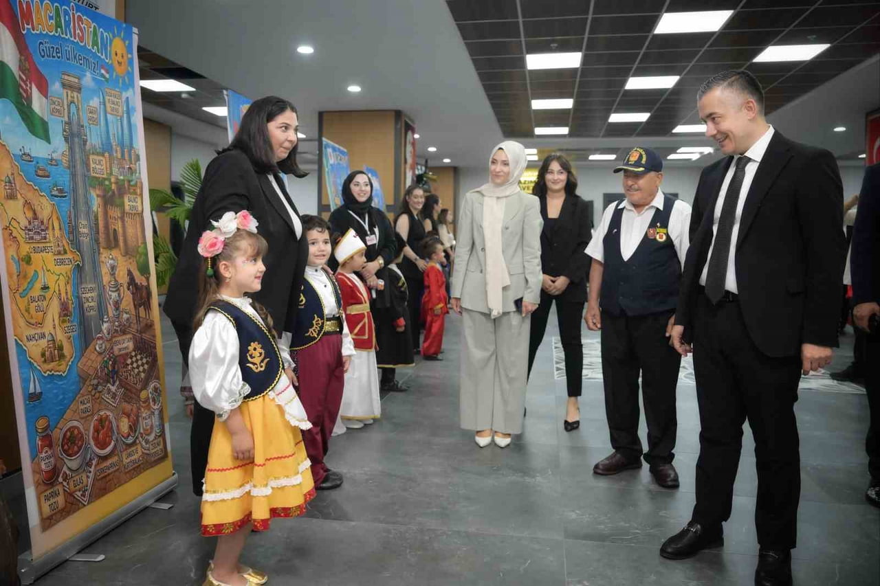 ESENYURT BELEDİYESİ BAŞKAN VEKİLİ CAN AKSOY, PROGRAMA KATILARAK ÇOCUKLARIN HEYECANINA ORTAK...