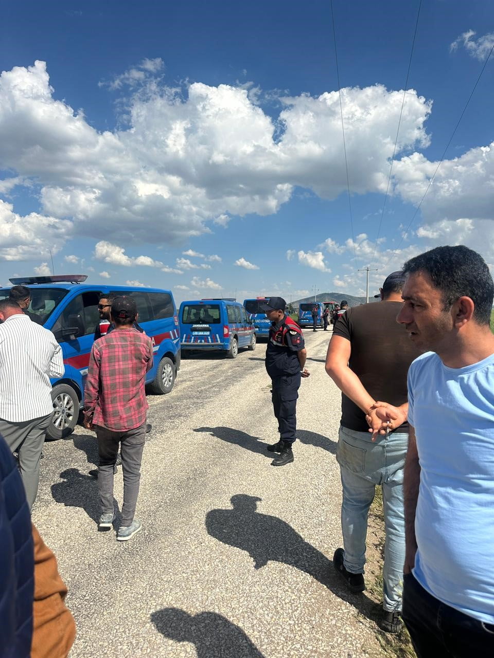 ESKİŞEHİR'DE 3 BİN 500 DÖNÜM ARAZİNİN İKİ AYRI KİŞİYE KİRALANMASININ ARDINDAN ÇIKAN ANLAŞMAZLIK...