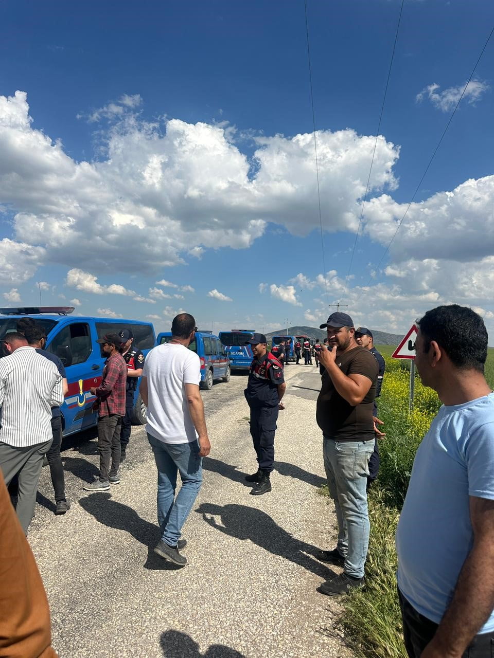 ESKİŞEHİR'DE 3 BİN 500 DÖNÜM ARAZİNİN İKİ AYRI KİŞİYE KİRALANMASININ ARDINDAN ÇIKAN ANLAŞMAZLIK...
