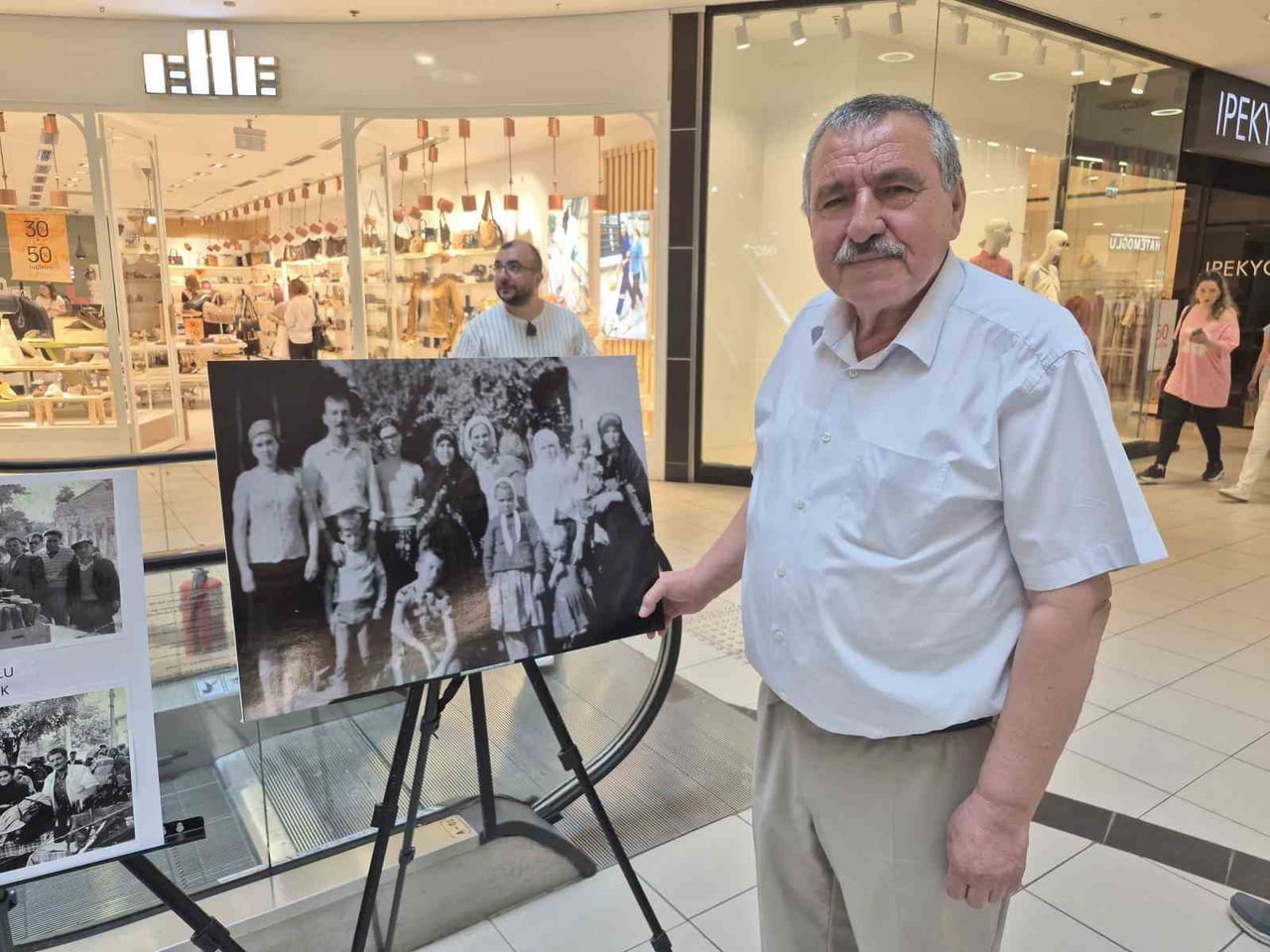 ESKİŞEHİR'DE BALKANLAR'A VEFA DERNEĞİ TARAFINDAN AÇILAN 'KÖKLERDEN GELECEĞE HATIRALAR SERGİSİ'...