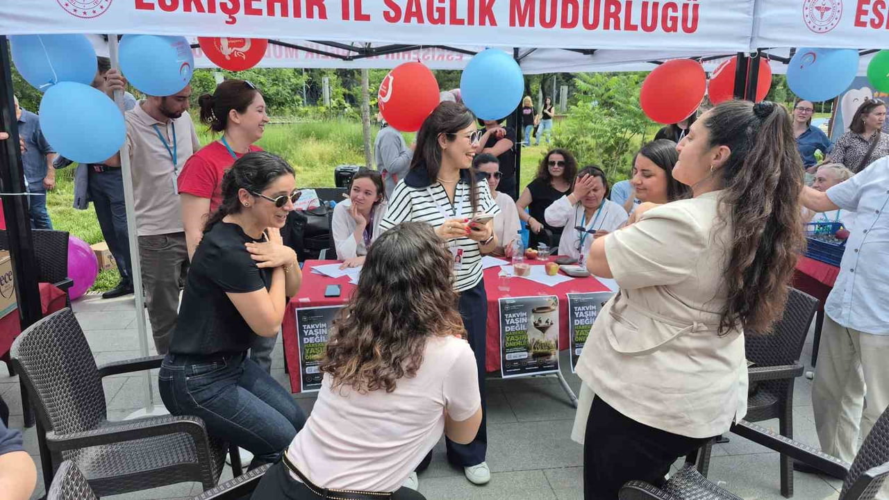 ESKİŞEHİR'DE SAĞLIK BAKANLIĞI'NIN DİREKTİFLERİYLE 81 İLDE EŞ ZAMANLI OLARAK BAŞLATILAN "HAREKET...