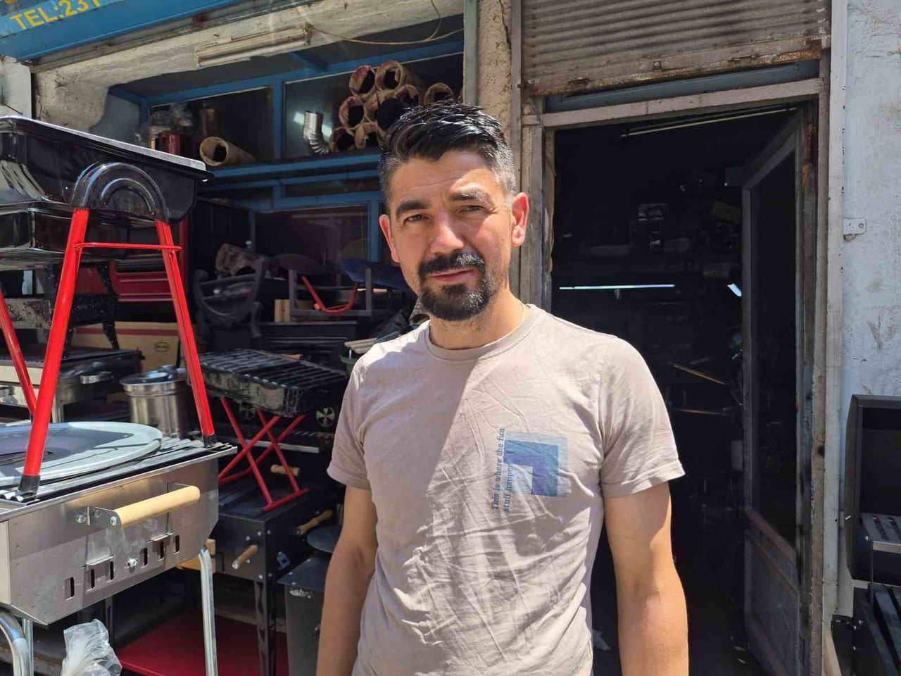 ESKİŞEHİR'DE YAŞAYAN 40 YAŞINDAKİ GÖKHAN DURU 10 YAŞINDA BAŞLADIĞI MANGAL VE BARBEKÜ ÜRETİMİNE 30...