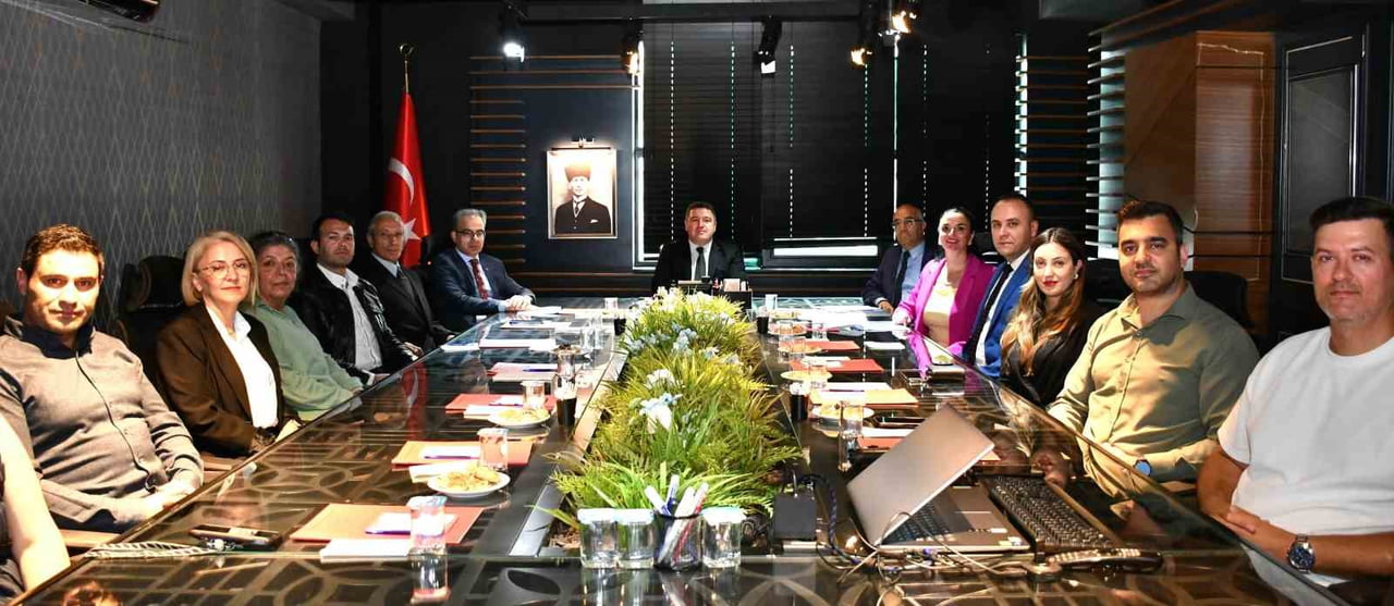 ESKİŞEHİR CUMHURİYET BAŞSAVCISI ÜZEYİR KARAKÜLAH 1 HAZİRAN UZLAŞTIRMACILAR GÜNÜ DOLAYISIYLA...